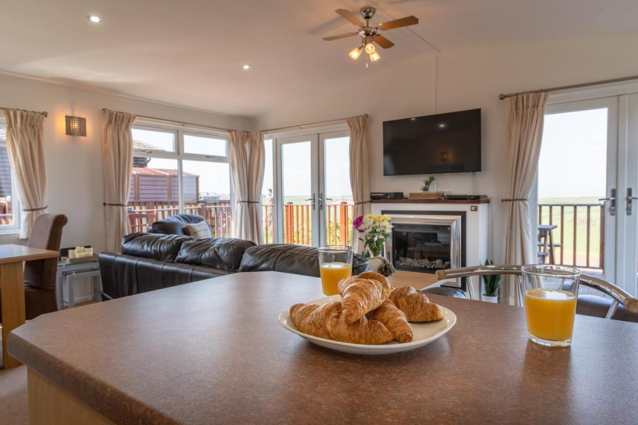 Finest Retreats - Serendipity Lodge Torpoint Eksteriør bilde